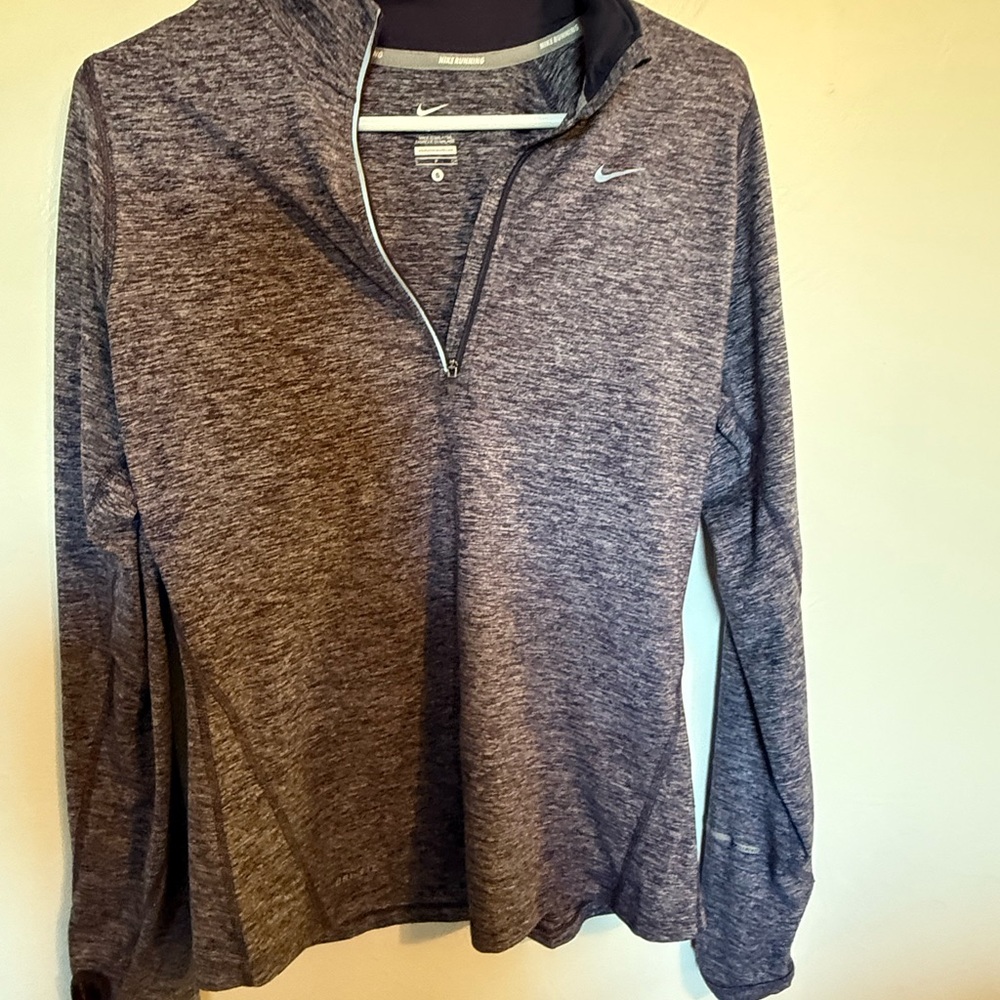 Nike Dri-FIT Heathered Top in gray pattern. Small